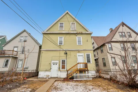 $249,900 | 906 South 25th Street, Unit 908, Milwaukee, WI 53204