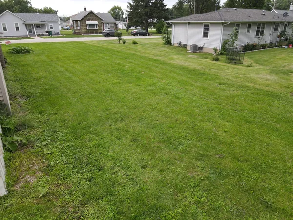 $5,000 | 811 Cotton Street, Streator, IL 61364