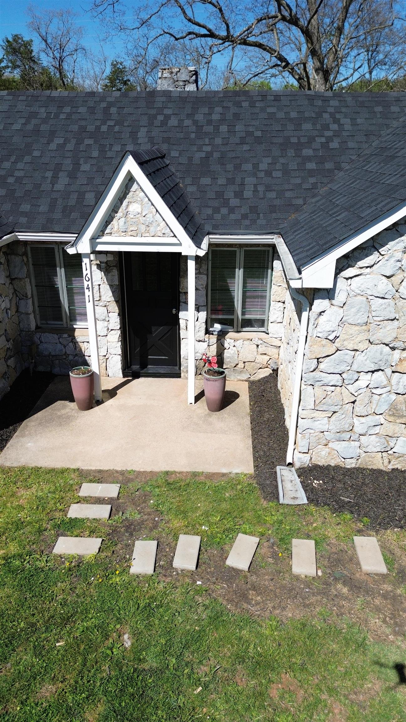 1641 Smithland Road Harrisonburg, VA 22802 - Photo 43 of 44 a front view of a house with a yard