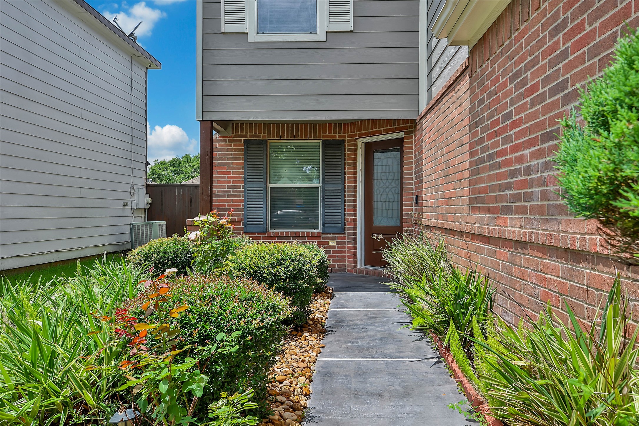 711 Remwick Drive Houston, TX 77073 - Photo 3 of 32
