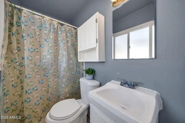 $335,000 | 2142 West Paradise Drive, Phoenix, AZ 85029