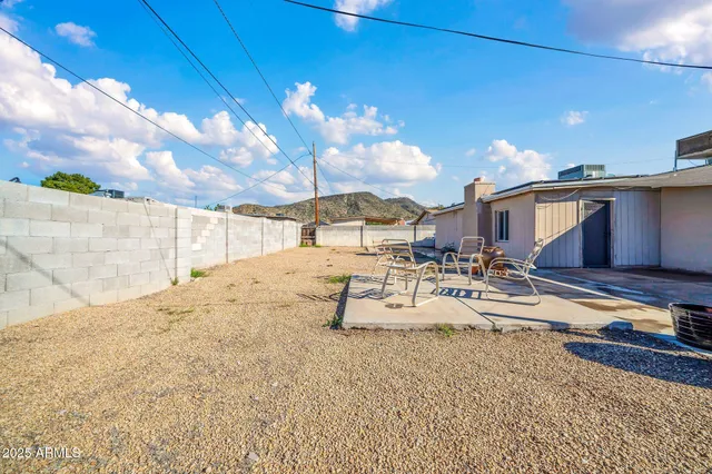 $335,000 | 2142 West Paradise Drive, Phoenix, AZ 85029