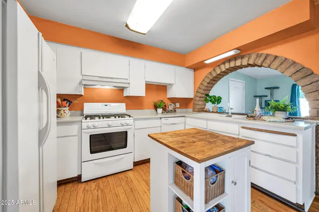 $335,000 | 2142 West Paradise Drive, Phoenix, AZ 85029