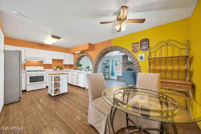 $335,000 | 2142 West Paradise Drive, Phoenix, AZ 85029