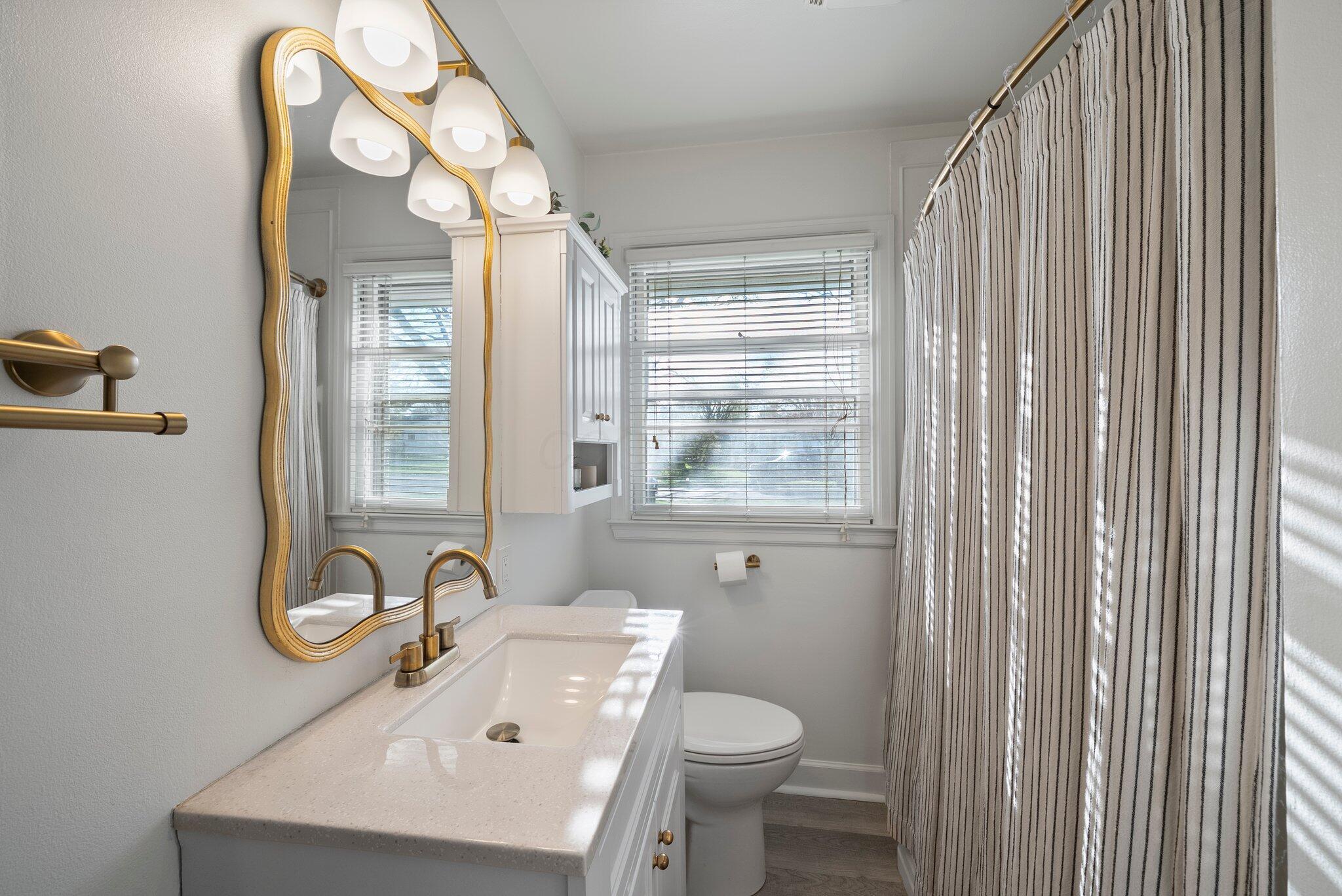 3250 Mountview Road Columbus, OH 43221 - Photo 18 of 37 DSC02134