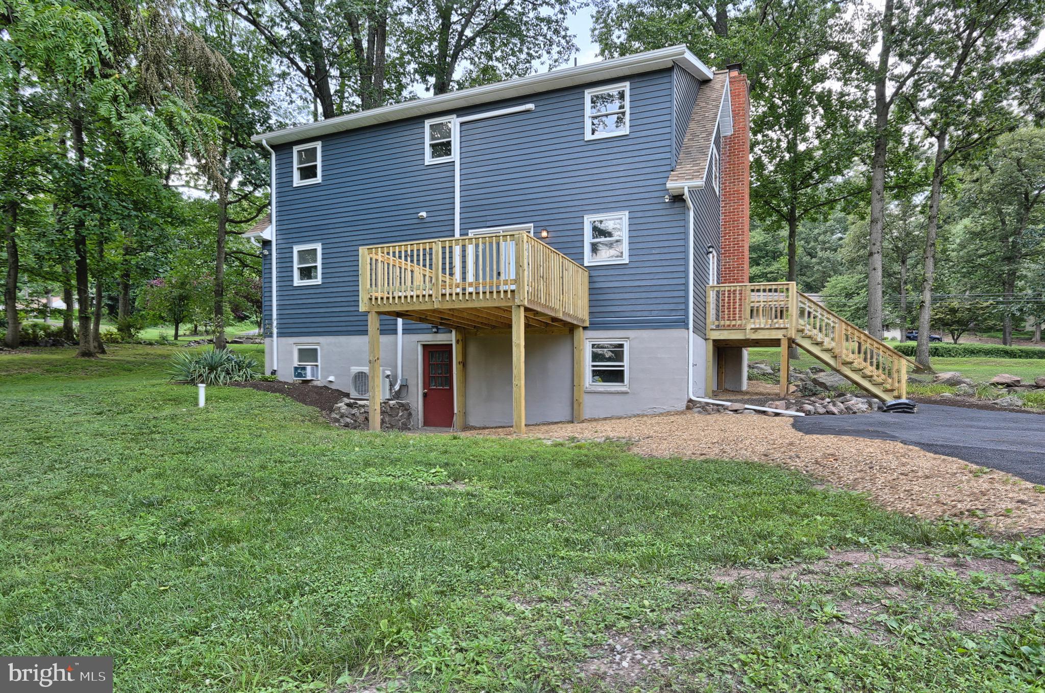 5313 Ridge Road Elizabethtown, PA 17022 - Photo 12 of 41 Gallery Image 12