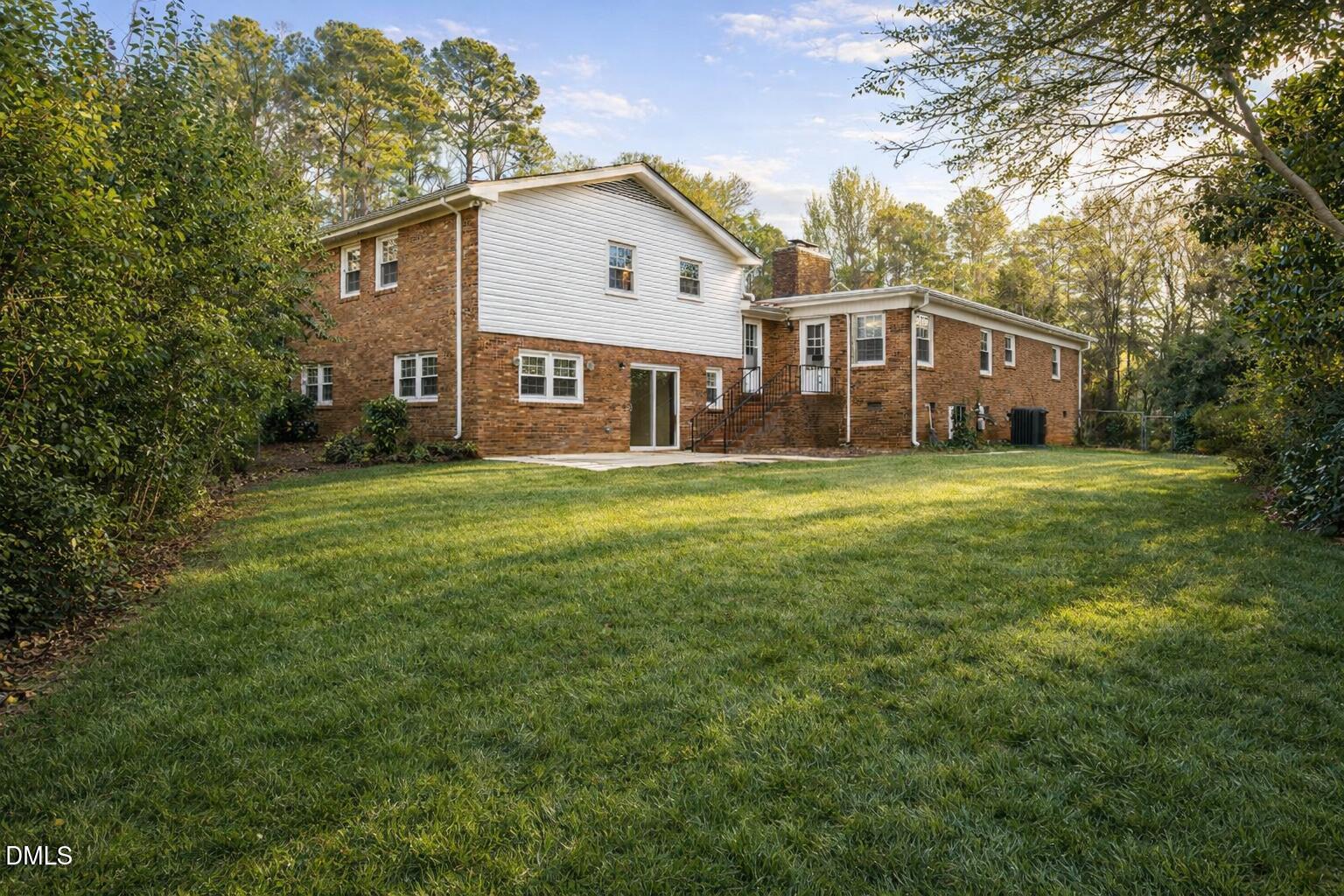 4300 Edgehill Court Raleigh, NC 27612 - Photo 33 of 40 Backyard