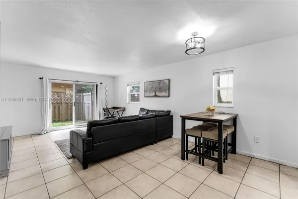 $255,000 | 8500 Southwest 109th Avenue, Unit 6114, Miami, FL 33173