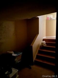 1117 Cedar Ridge Road Oyster Bay, NY 11771 - Photo 23 of 41 a view of entryway