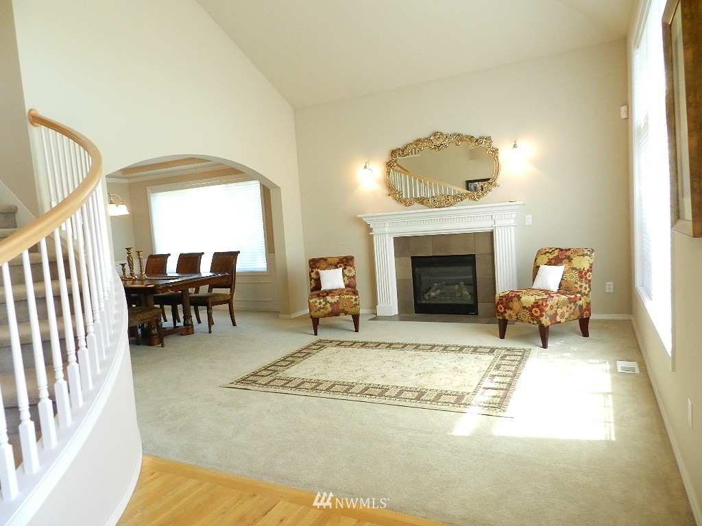 4427 240 Place Southeast Bothell, WA 98021 - Photo 4 of 23