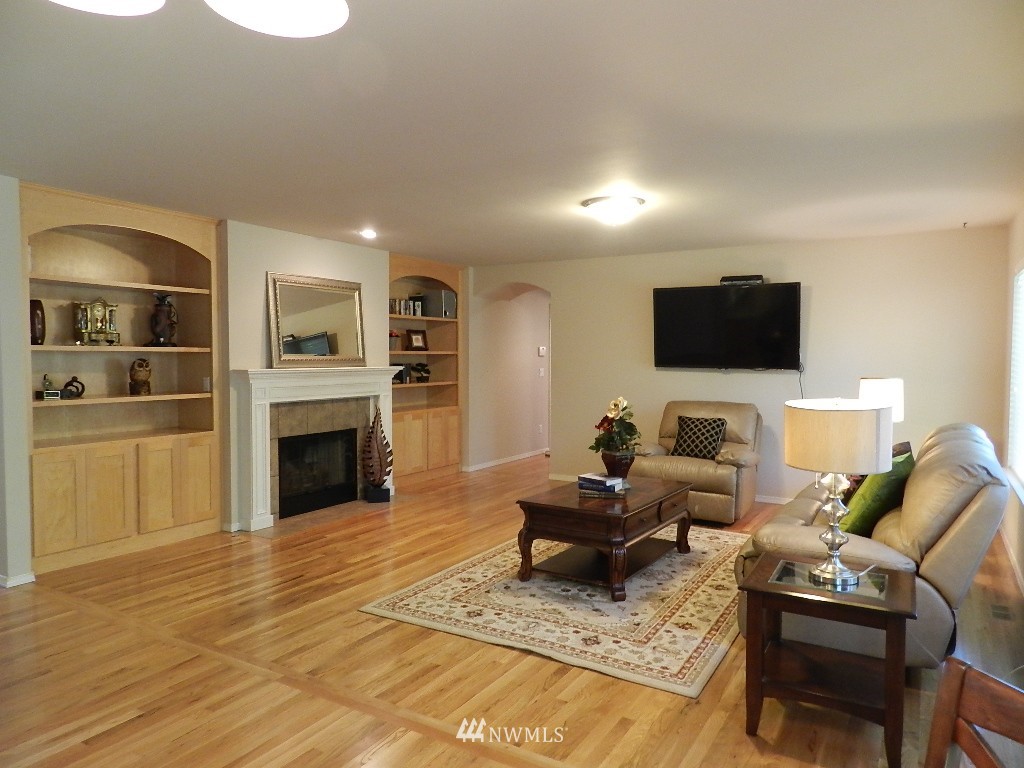 4427 240 Place Southeast Bothell, WA 98021 - Photo 8 of 23