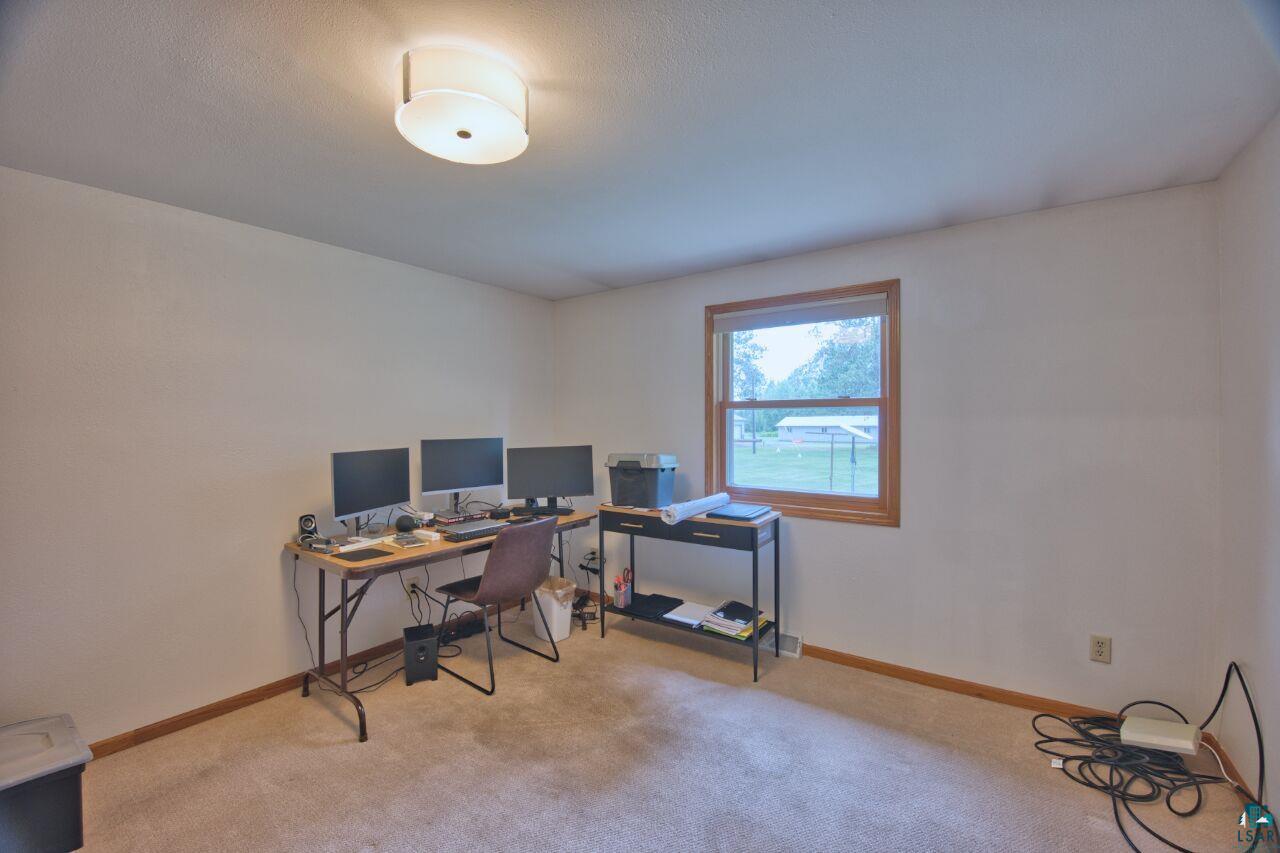 3557 Haverkamp Road Hibbing, MN 55746 - Photo 29 of 60 Office featuring carpet