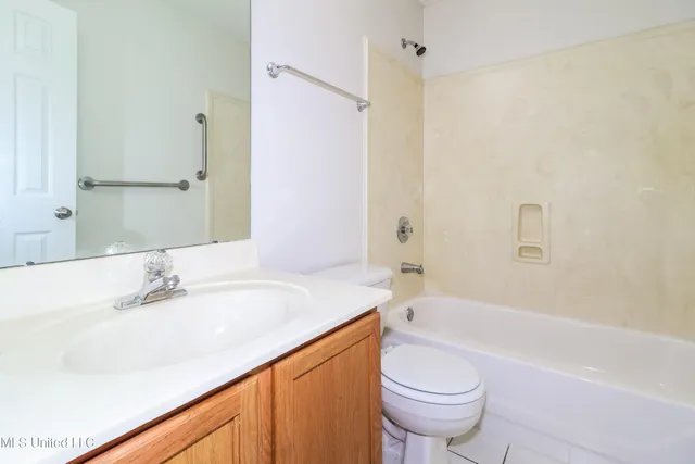 $2,570 | 6123 English Ivy North, Olive Branch, MS 38654