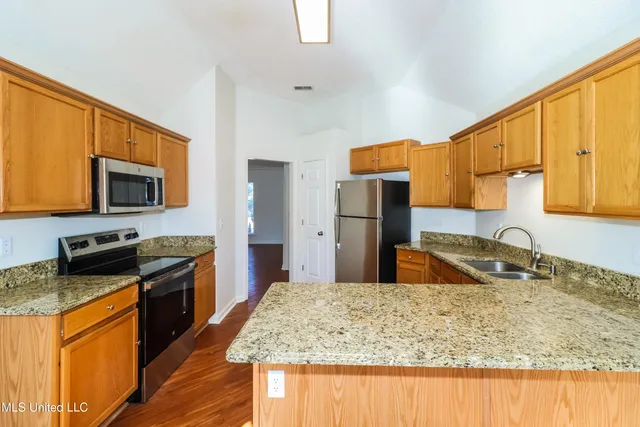 $2,570 | 6123 English Ivy North, Olive Branch, MS 38654