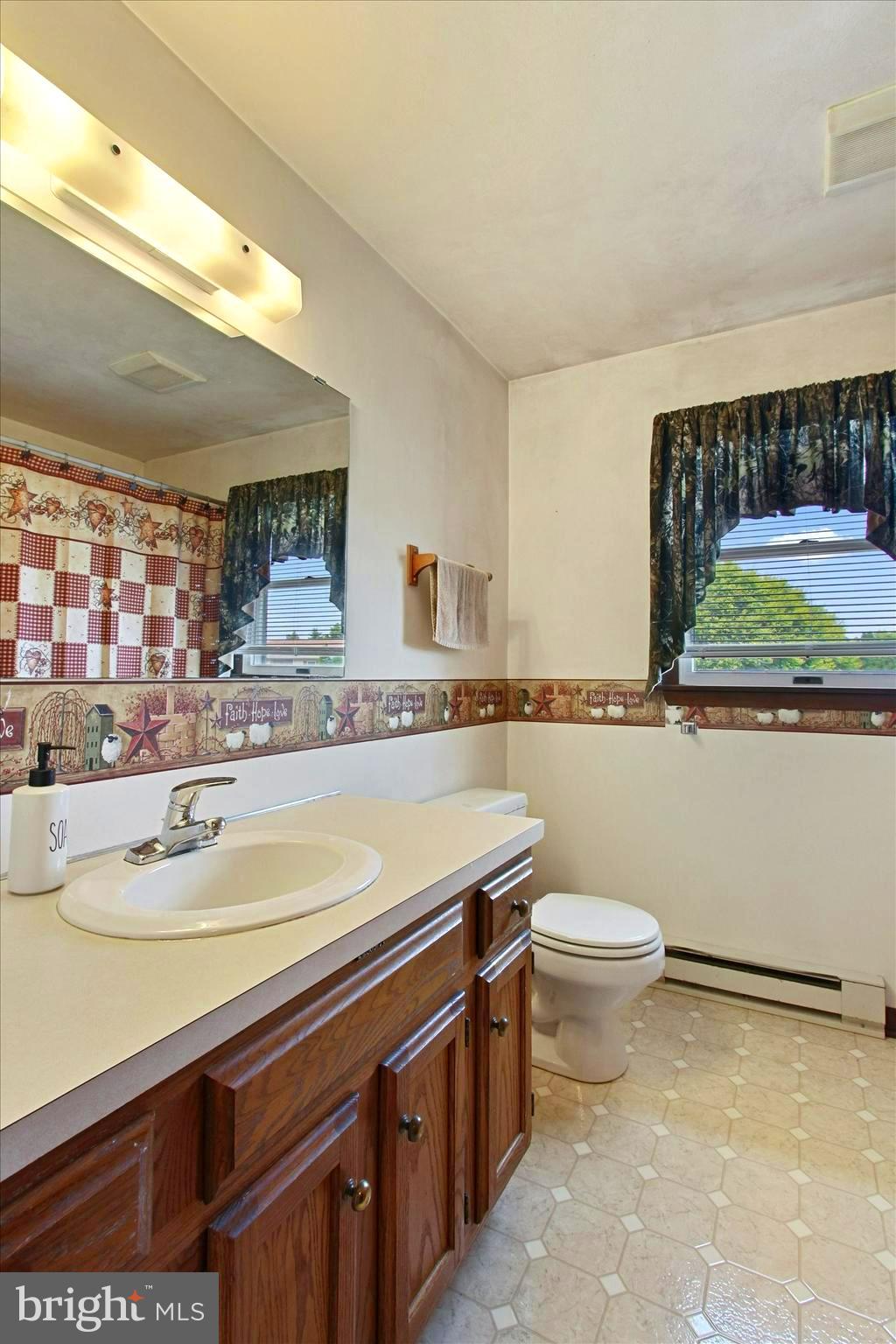579 Spring Avenue Hanover, PA 17331 - Photo 21 of 24 Gallery Image 21