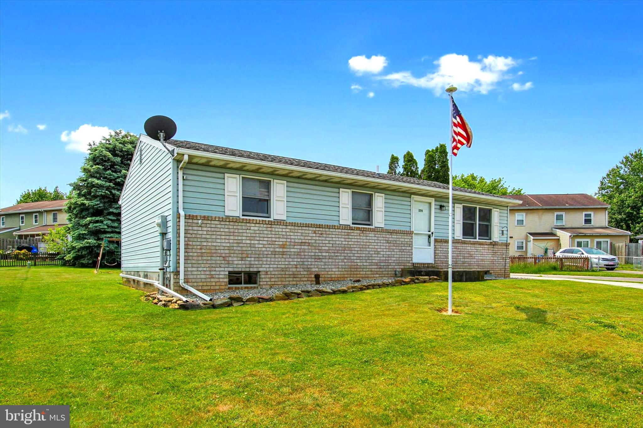 579 Spring Avenue Hanover, PA 17331 - Photo 3 of 24 Gallery Image 3