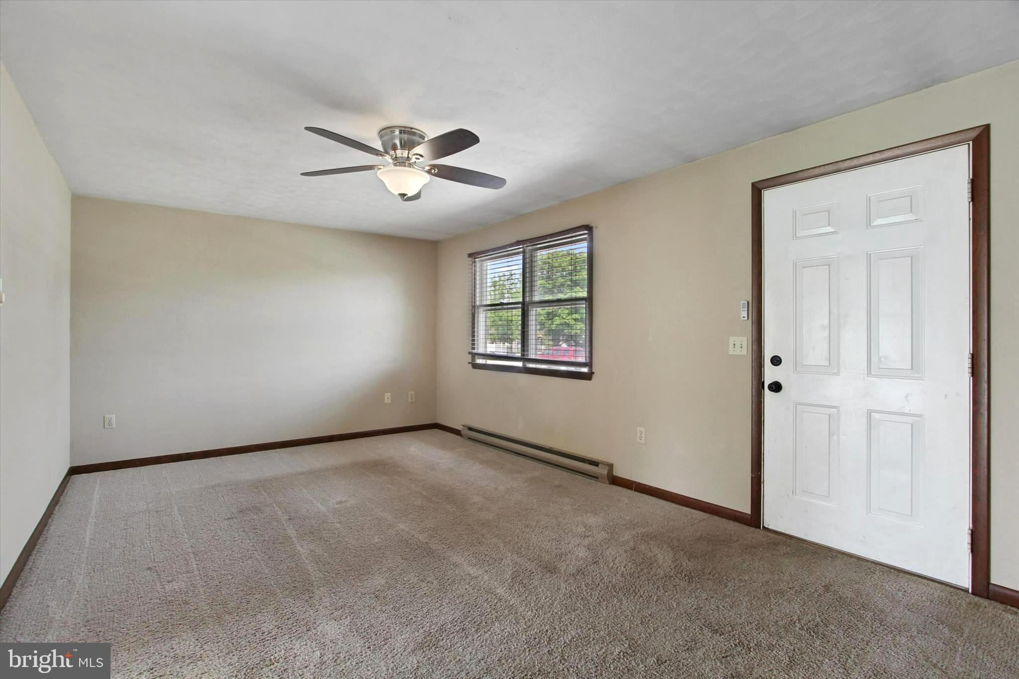 579 Spring Avenue Hanover, PA 17331 - Photo 9 of 24 Gallery Image 9