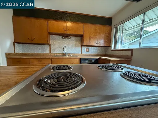 $679,500 | 1546 Mann Drive, Pinole, CA 94564