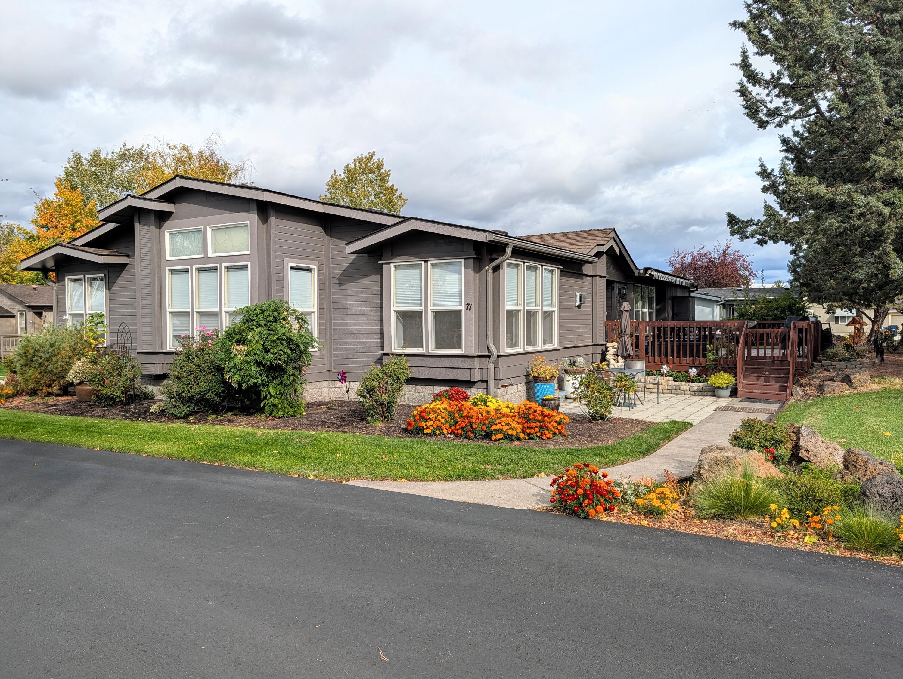 1188 Northeast 27th Street, Unit 71 Bend, OR 97701 - Photo 3 of 28