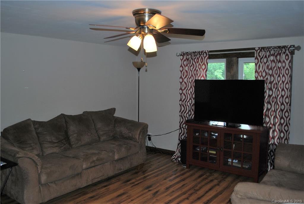 44 Abbott Road Canton, NC 28716 - Photo 11 of 24