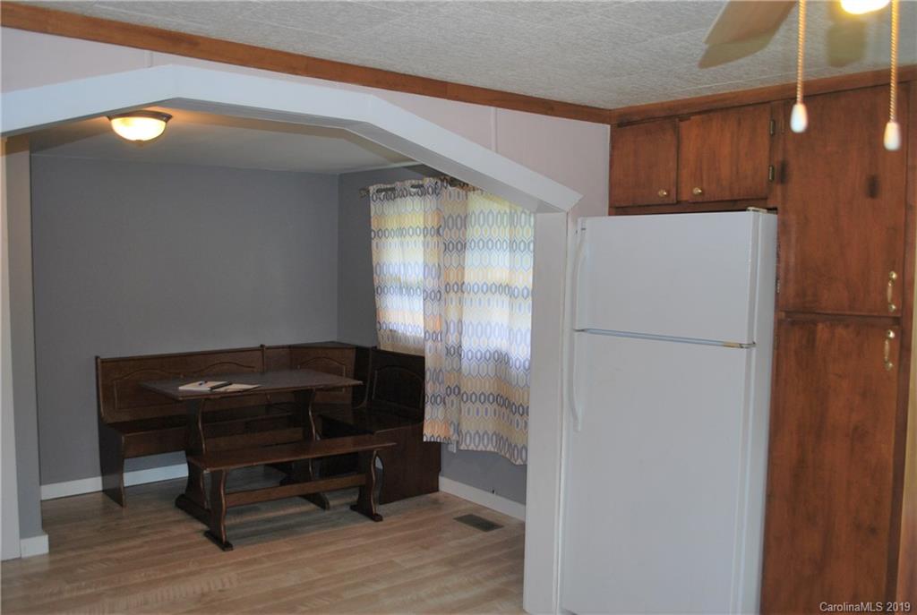44 Abbott Road Canton, NC 28716 - Photo 7 of 24