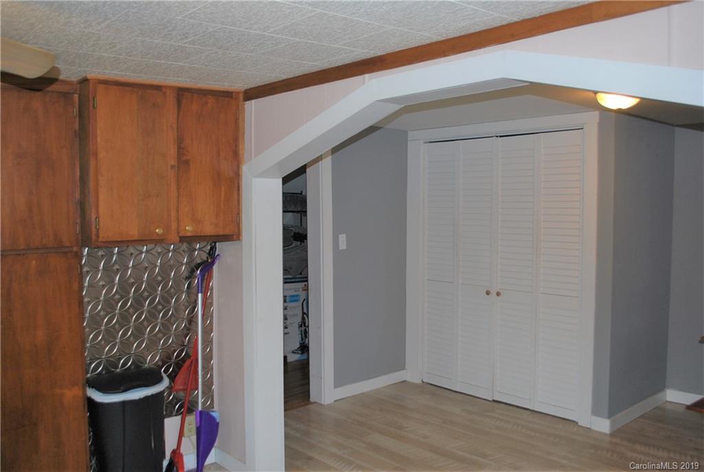 44 Abbott Road Canton, NC 28716 - Photo 10 of 24