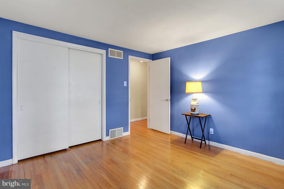 3017 Dundee Road York, PA 17406 - Photo 13 of 25 Gallery Image 13