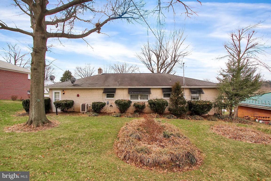 3017 Dundee Road York, PA 17406 - Photo 22 of 25 Gallery Image 22