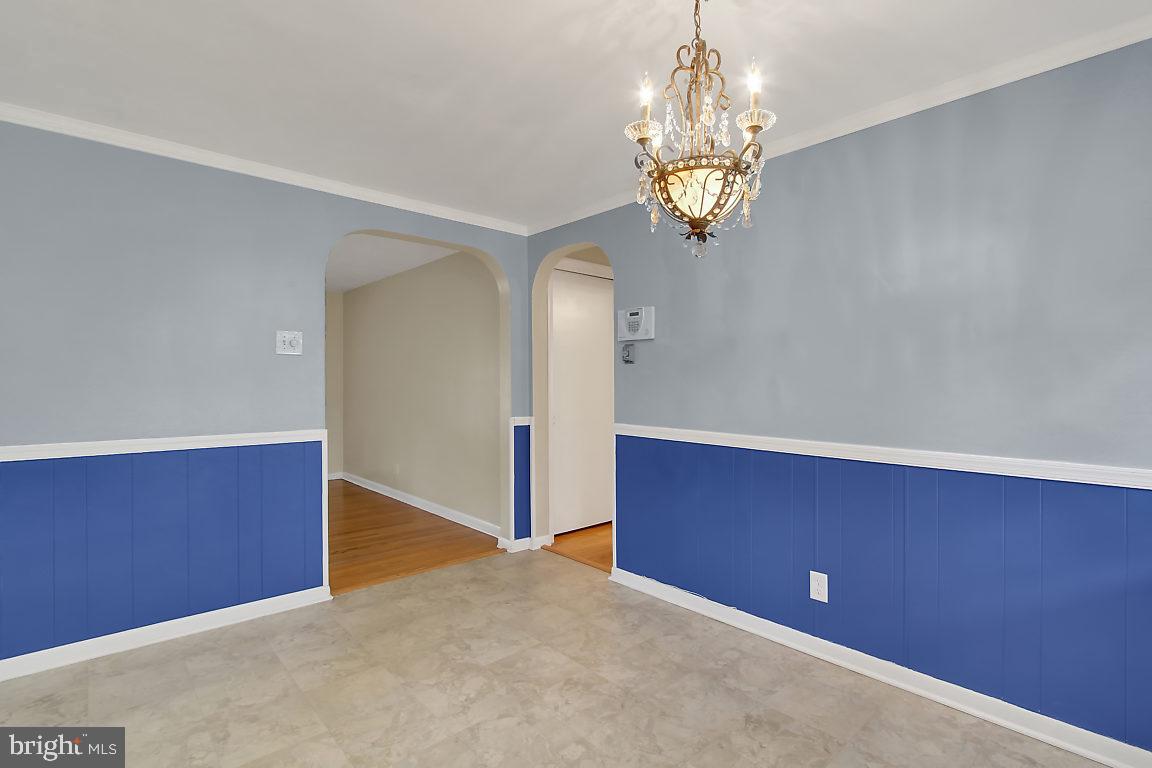 3017 Dundee Road York, PA 17406 - Photo 9 of 25 Gallery Image 9