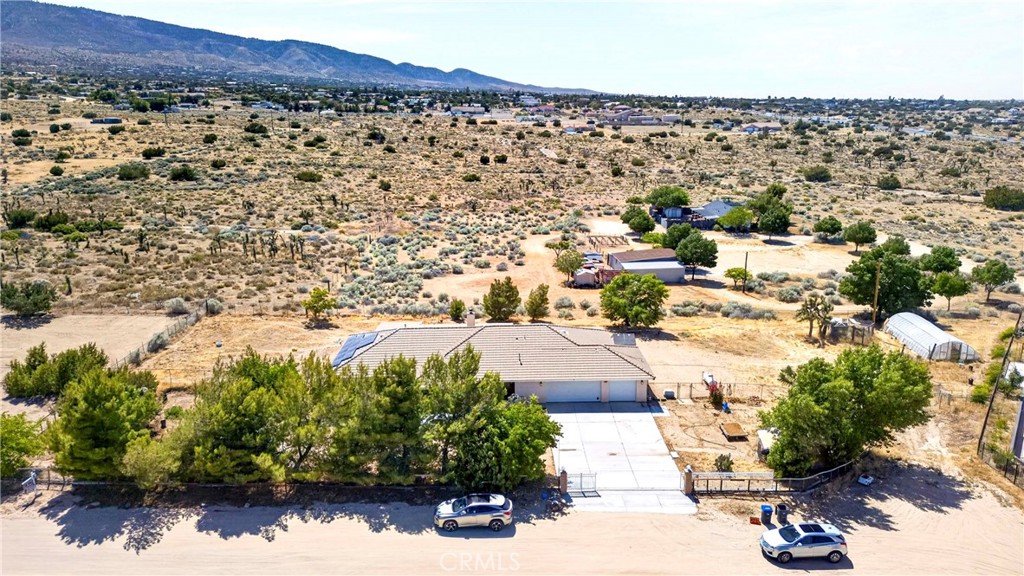 9562 Cambria Road Phelan, CA 92371 - Photo 55 of 55 View from Front.