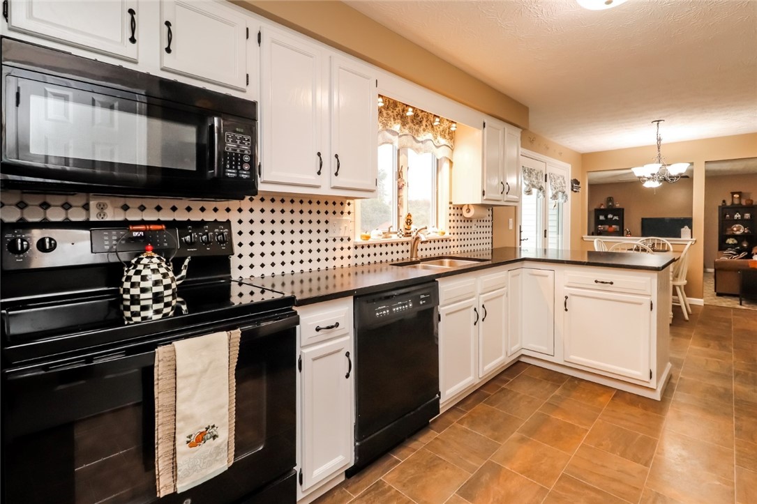 24 Forest Meadow Trail Ogden, NY 14624 - Photo 14 of 39