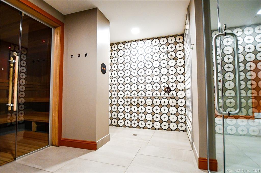 2 Harbor Point Road South, Unit 1613 Stamford, CT 06902 - Photo 16 of 21