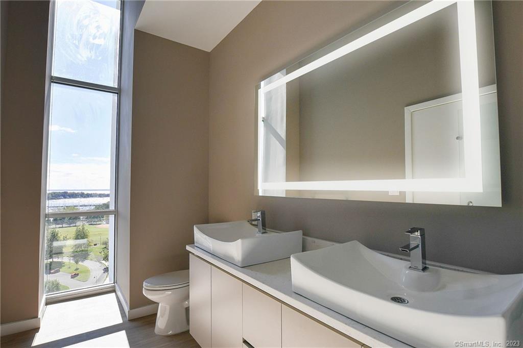 2 Harbor Point Road South, Unit 1613 Stamford, CT 06902 - Photo 10 of 21