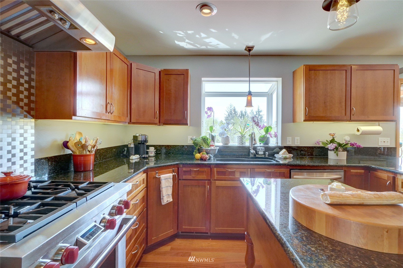 4053 East Grapeview Loop Road Grapeview, WA 98546 - Photo 14 of 40 Gallery Image 14