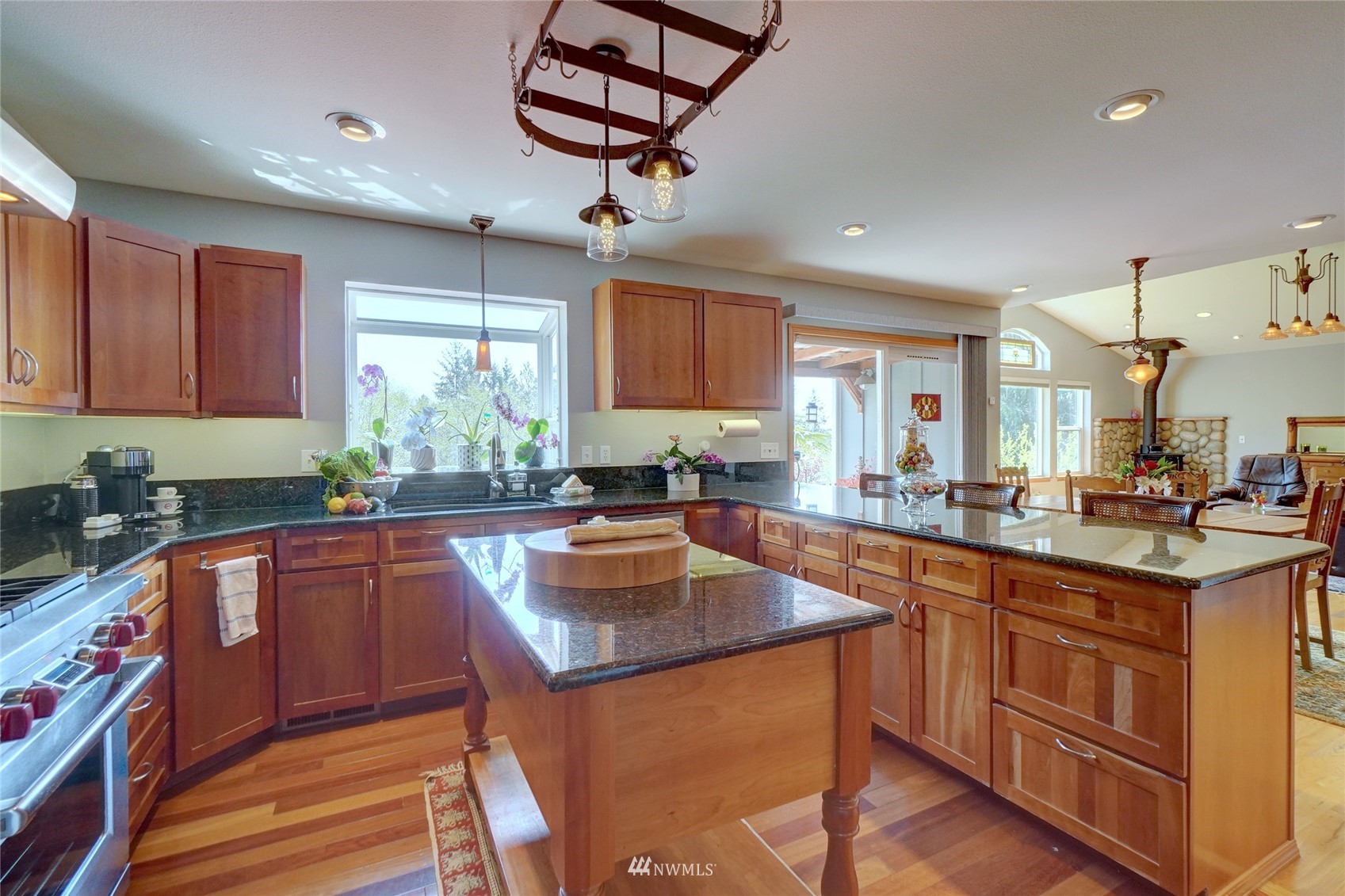 4053 East Grapeview Loop Road Grapeview, WA 98546 - Photo 15 of 40 Gallery Image 15
