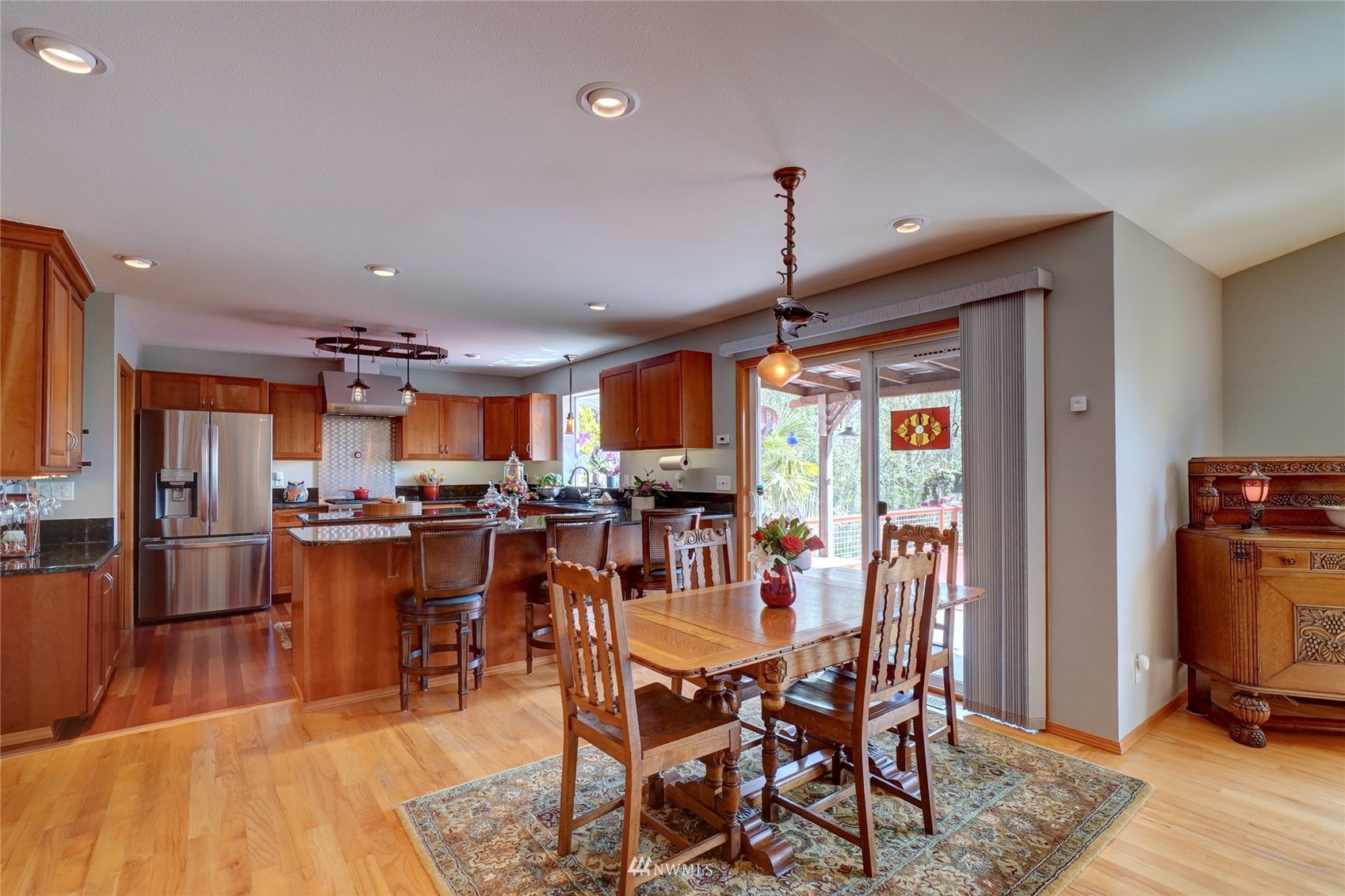 4053 East Grapeview Loop Road Grapeview, WA 98546 - Photo 10 of 40 Gallery Image 10