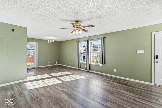 $180,000 | 4535 Connaught W Drive, Plainfield, IN 46168