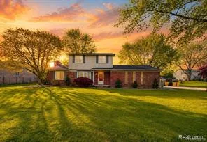 $389,900 | 9739 Waterway Drive, Grosse Ile, MI 48138
