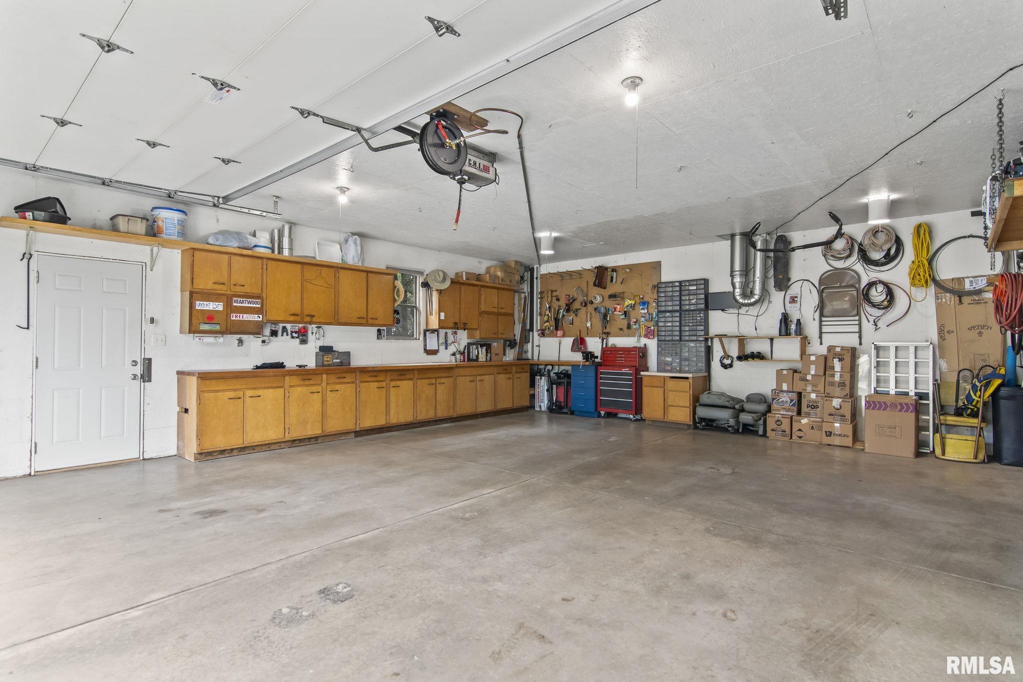 21533 Curtis Black Top Road Greenview, IL 62642 - Photo 36 of 44 Gallery Image 36