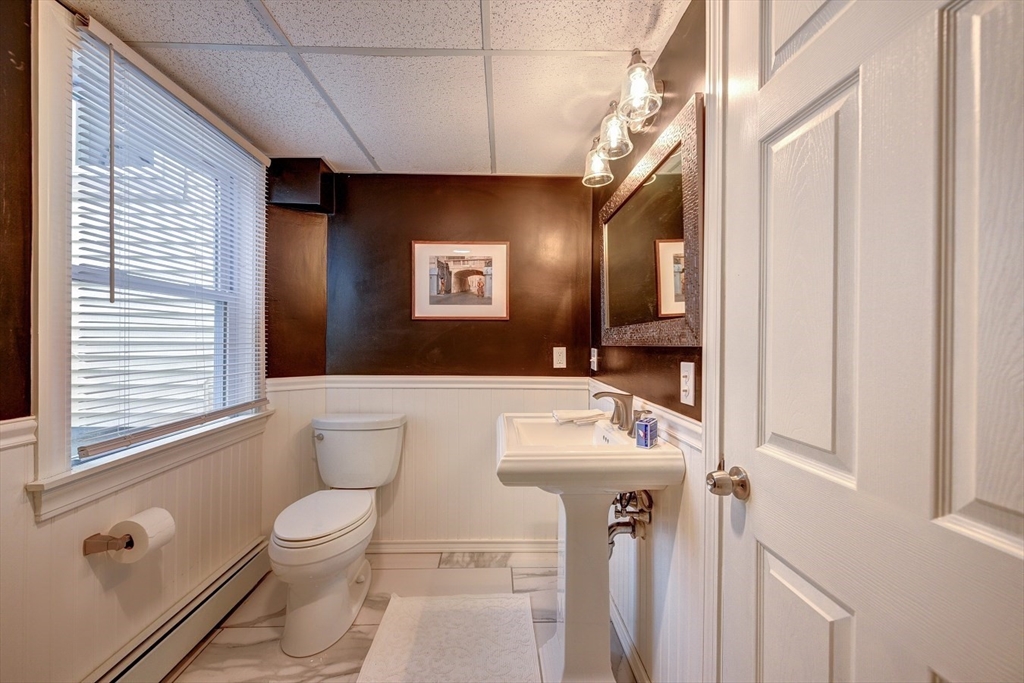 9 Colonial Road Seekonk, MA 02771 - Photo 12 of 39 Gallery Image 12