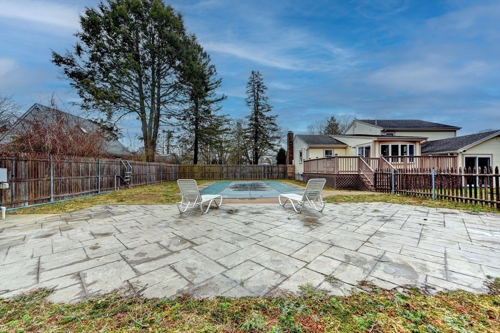 9 Colonial Road Seekonk, MA 02771 - Photo 35 of 39 Gallery Image 35
