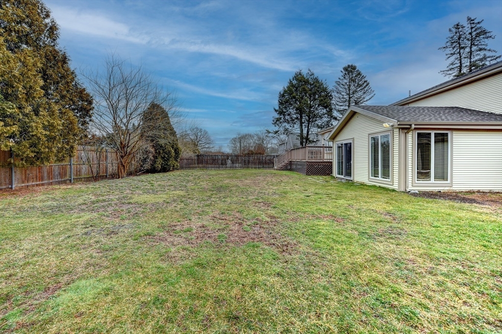 9 Colonial Road Seekonk, MA 02771 - Photo 37 of 39 Gallery Image 37