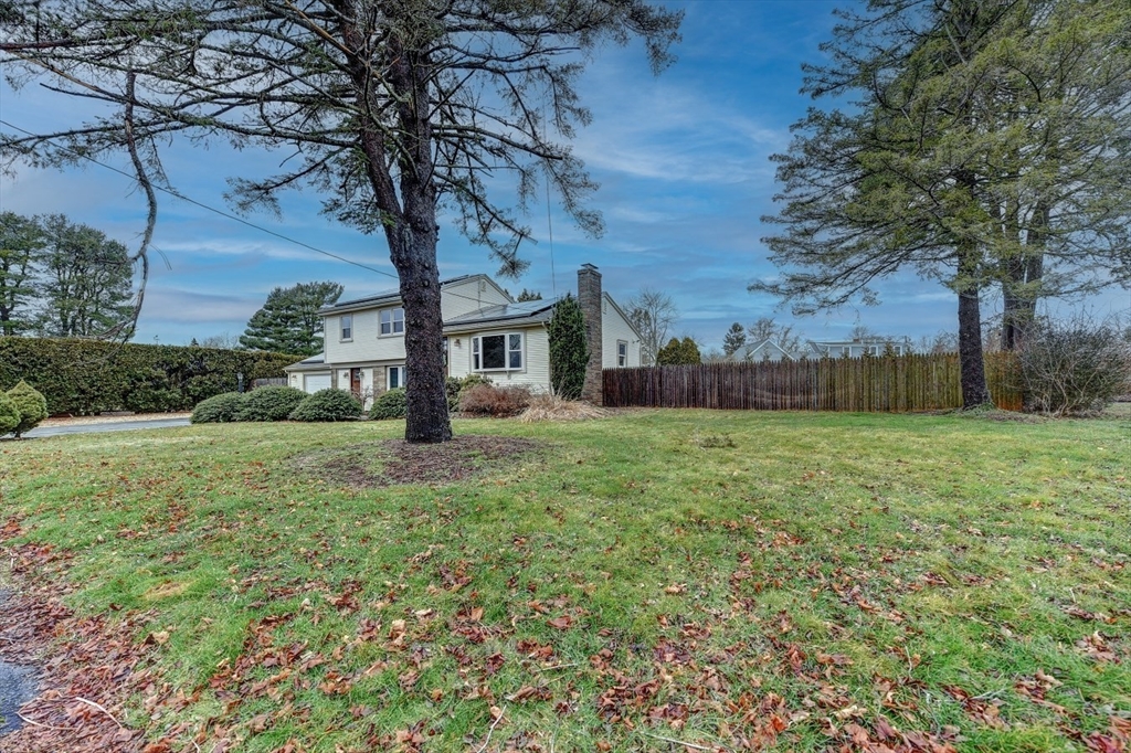 9 Colonial Road Seekonk, MA 02771 - Photo 38 of 39 Gallery Image 38