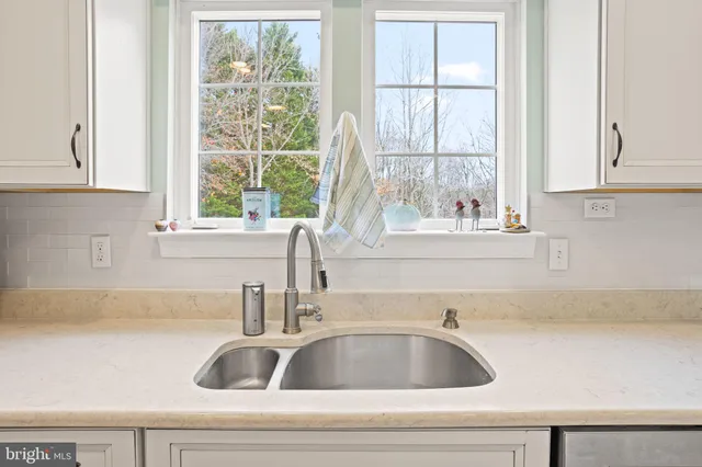 a close view of sink and tap