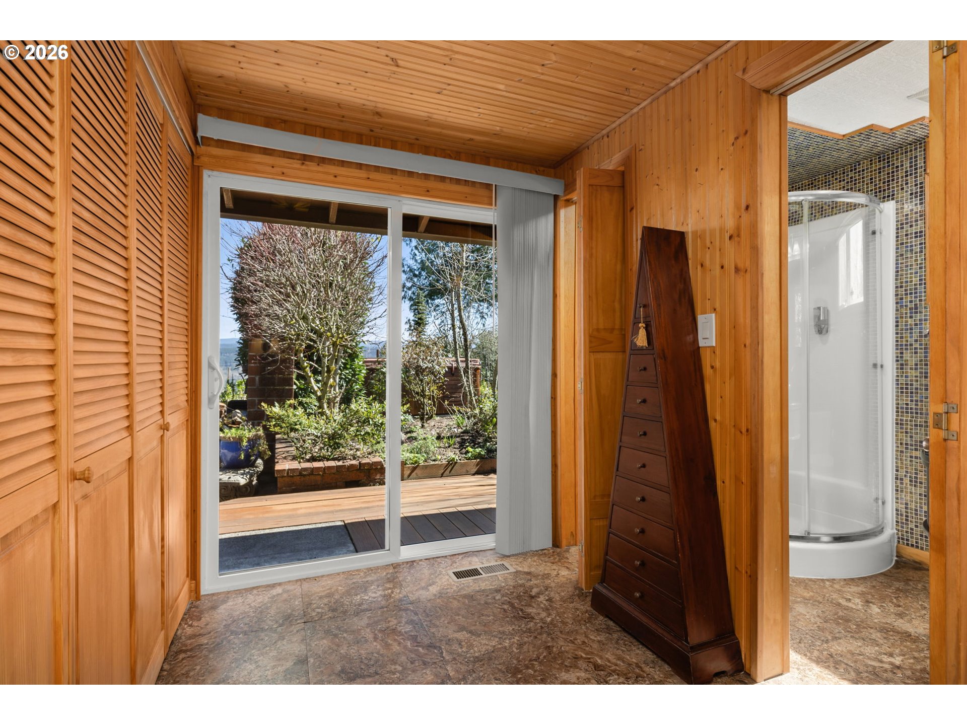 15880 Southeast Bluff Road Sandy, OR 97055 - Photo 24 of 47 a view of backyard with window