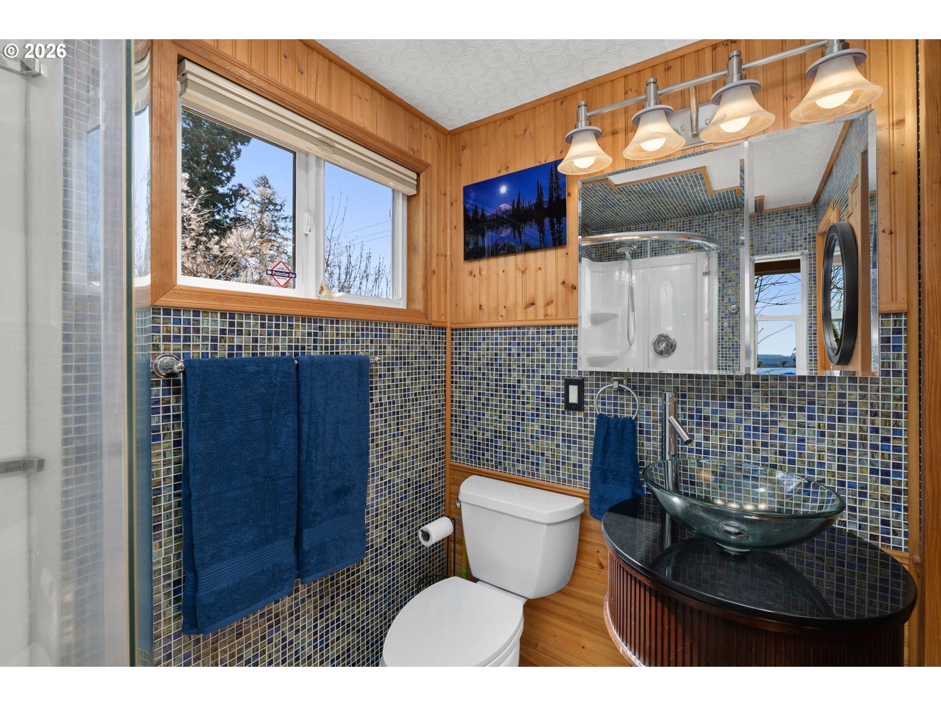 15880 Southeast Bluff Road Sandy, OR 97055 - Photo 25 of 47 a bathroom with a toilet and a sink