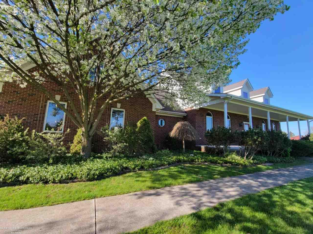 21240 Pratt Road Armada, MI 48005 - Photo 2 of 42 Beautiful Blooming Trees!