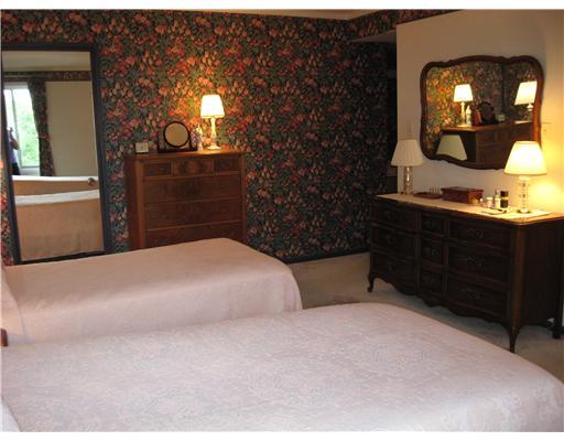 900 Washington Road, Unit 411 Mt. Lebanon, PA 15228 - Photo 12 of 15 Master Bedroom.