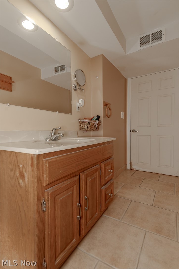 1856 Sterling Road Madison, OH 44057 - Photo 17 of 31 Gallery Image 17