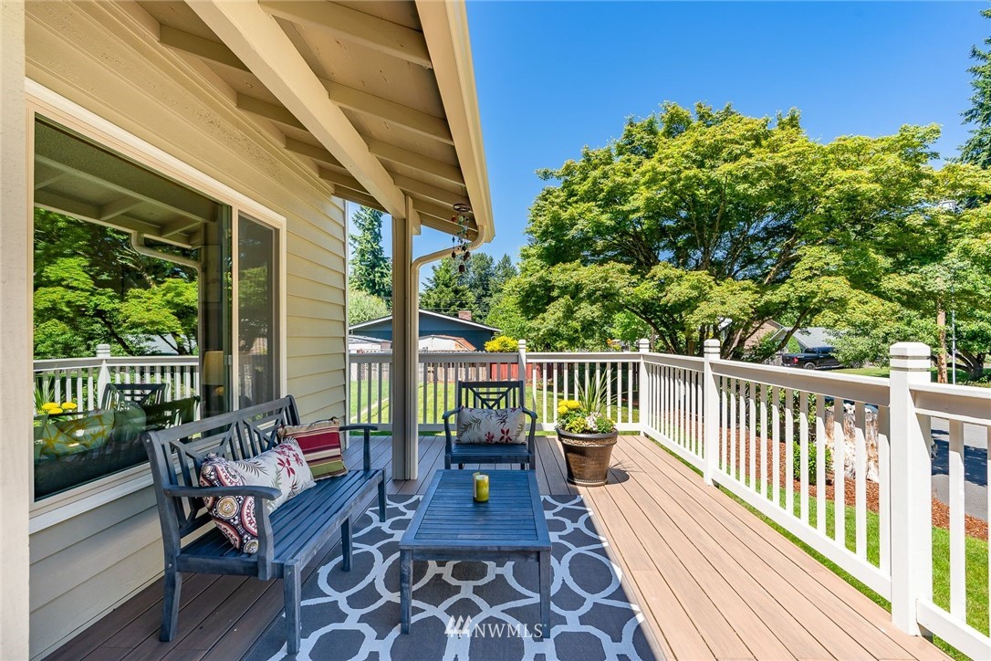 311 Chelan Avenue Southeast Renton, WA 98059 - Photo 3 of 25 Gallery Image 3